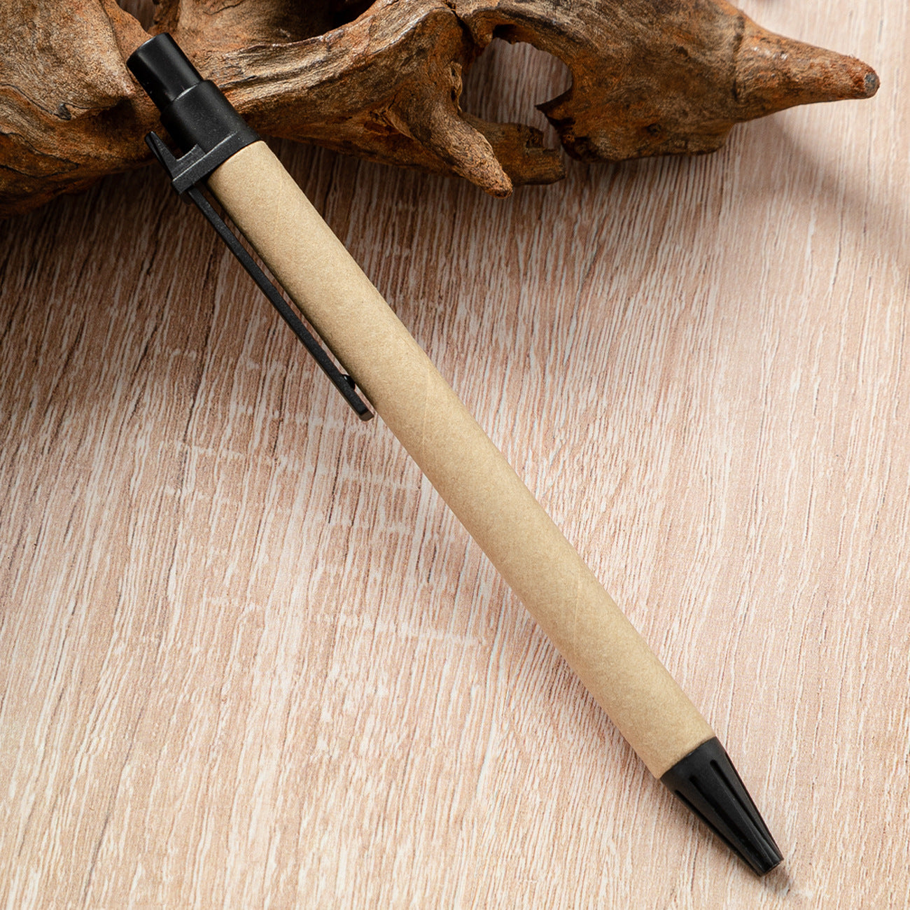 Bolígrafos de plástico de tubo de papel al por mayor